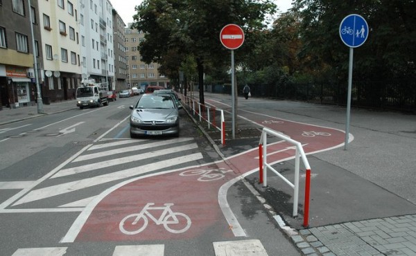 Cyklostezky a cyklopruhy - páteřní síť